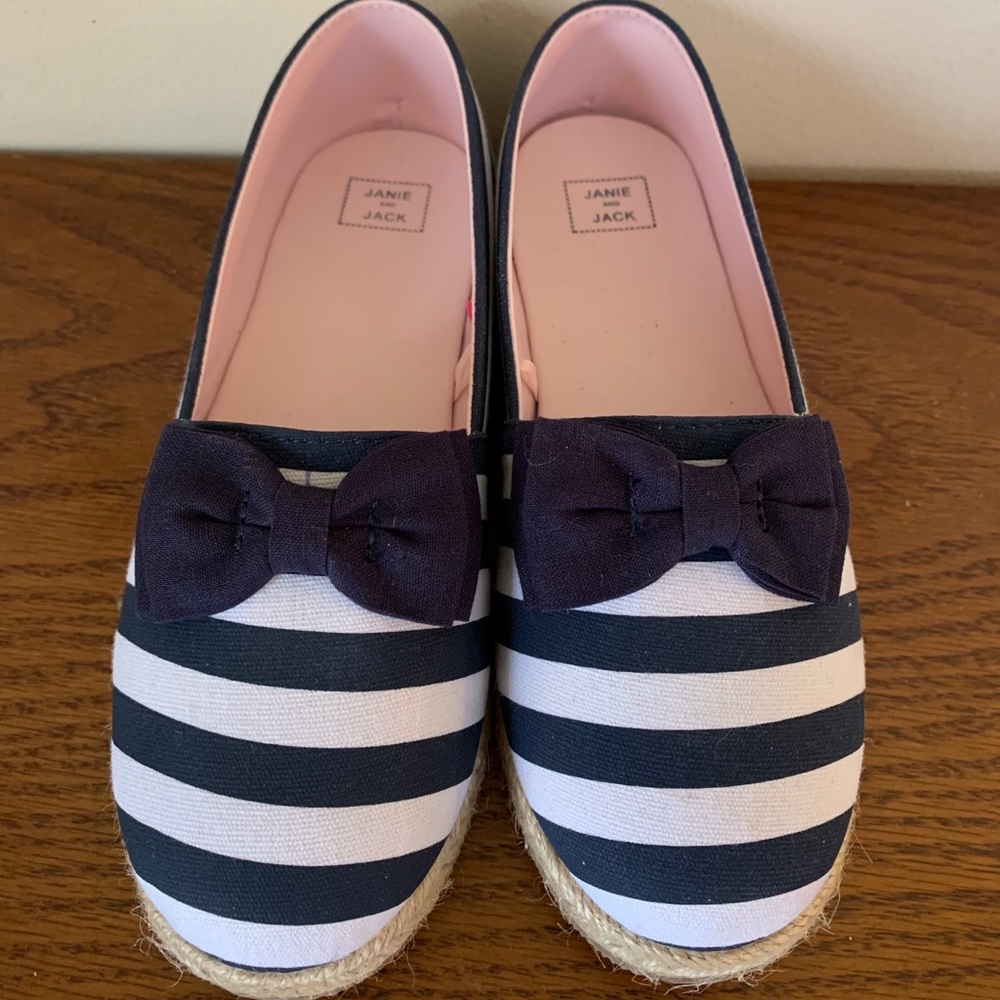 Janie and Jack girls Espadrilles size 1